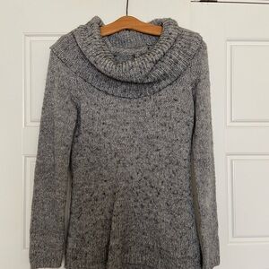 Sweater vintage cowl neck size Medium